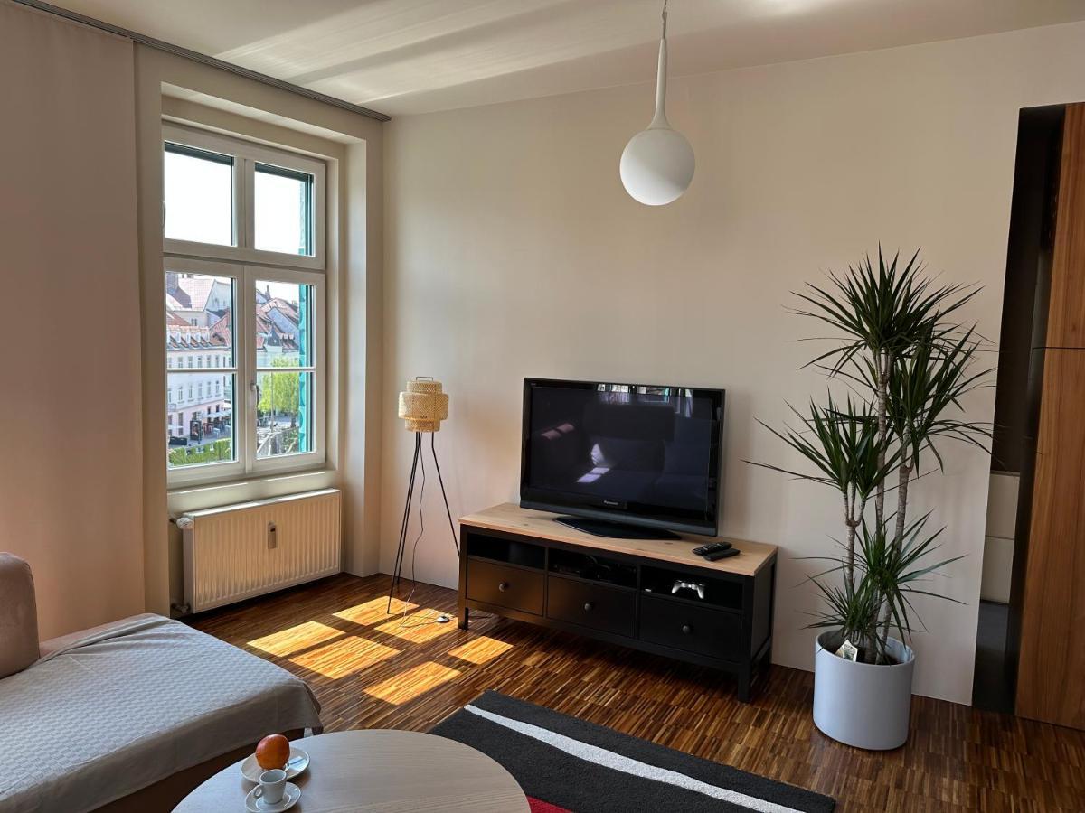 Ferienwohnung Triple Bridge Laibach Exterior foto
